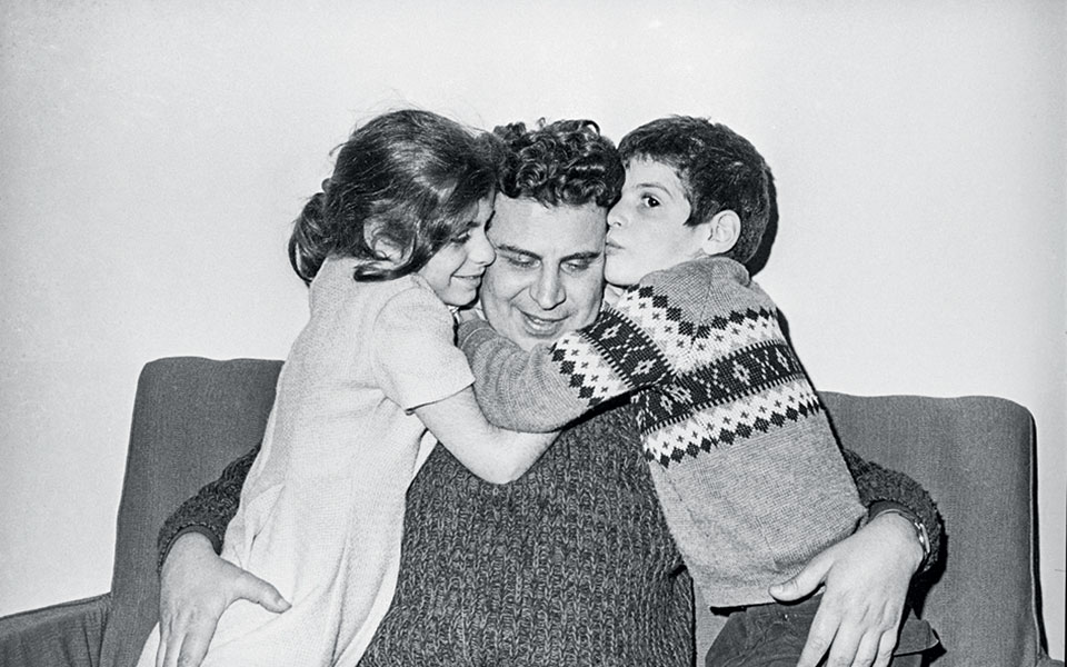 μίκης-θεοδωράκης-τα-μουσικά-μονοπάτι-561484606