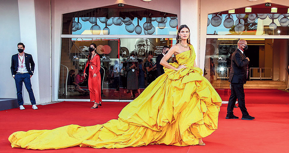 Η Μόστρα δίνει πάλι λάμψη στη Βενετία-1