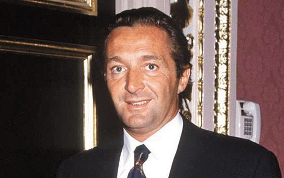 αλληλεγγύη-μοντέλων-προς-τα-θύματα-βί-561490348