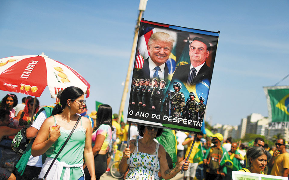 ανησυχία-στη-βραζιλία-στους-δρόμους-ο-561490276