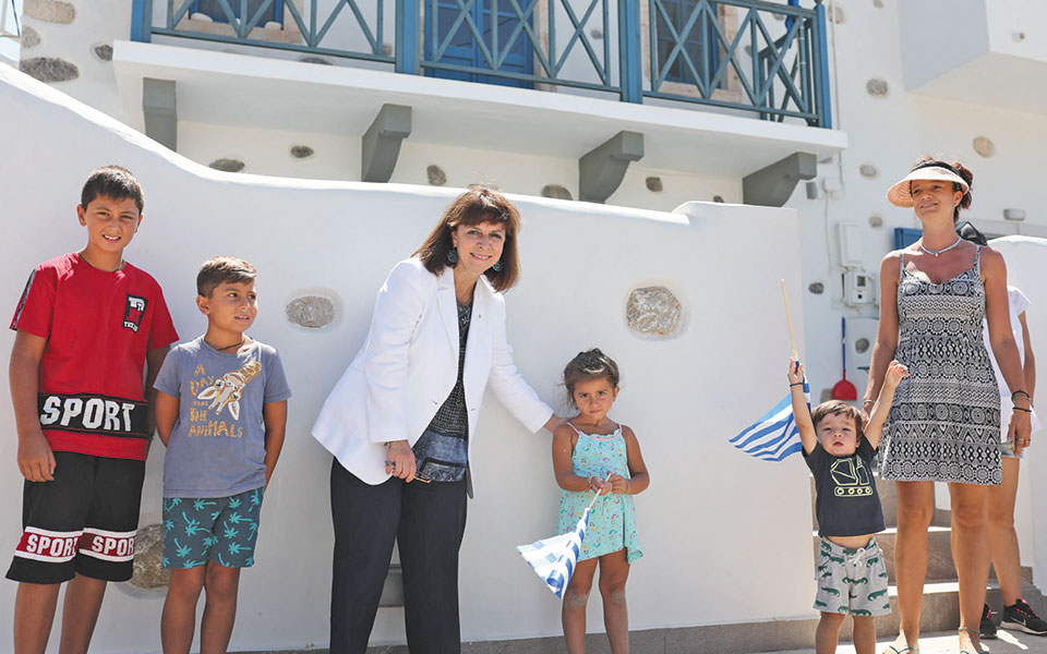 η-κατερίνα-σακελλαροπούλου-αναδεικν-561492787