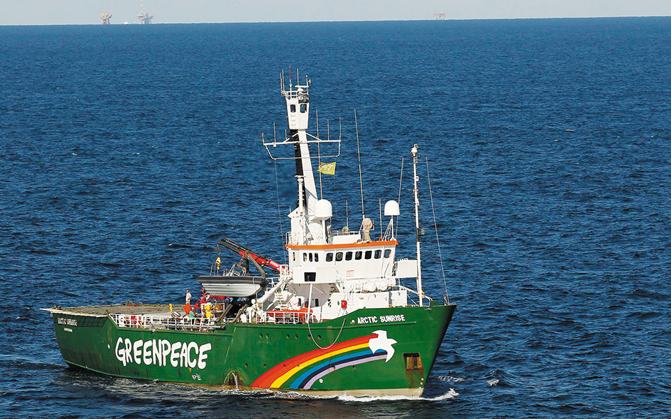 η-greenpeace-καταγράφει-θαλάσσια-κήτη-στην-κρή-561492226