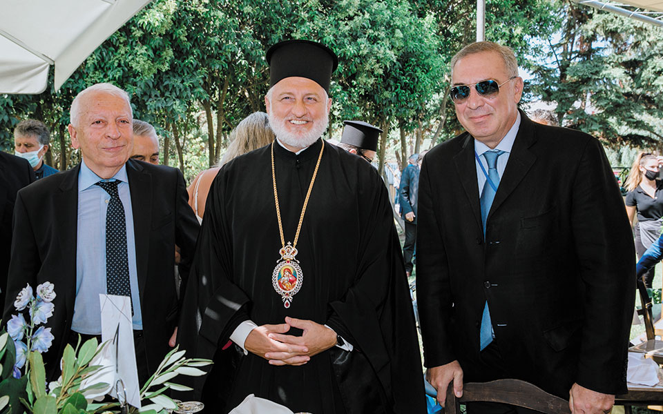 Στην πατρώα γη της Χίου έκανε περιοδεία ο Αρχιεπίσκοπος Αμερικής Ελπιδοφόρος-1