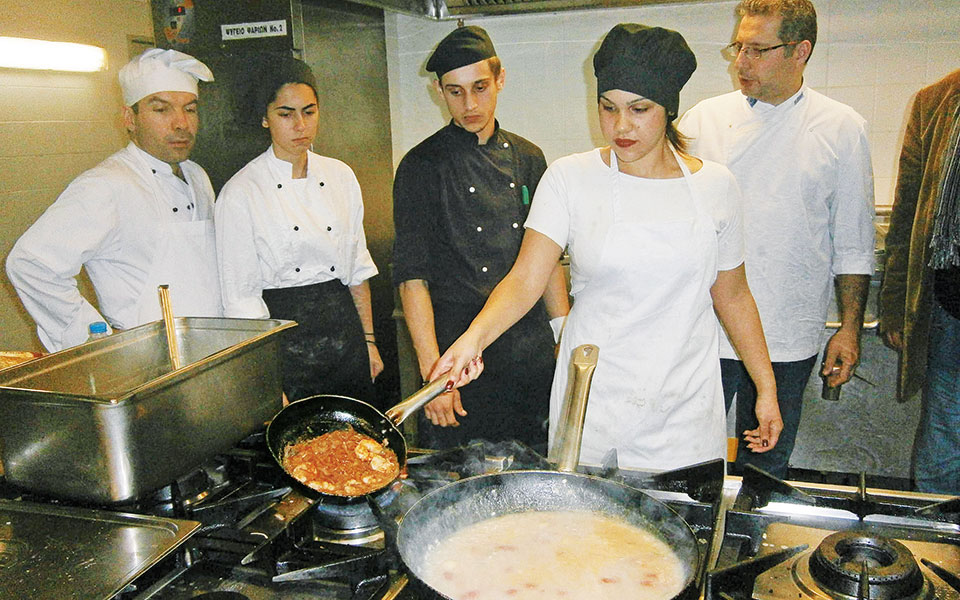 Το μεγάλο στοίχημα για τα δημόσια ΙΕΚ-3