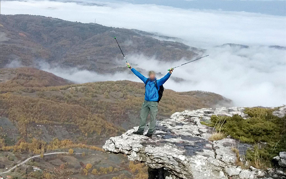 φυσιολάτρης-εθελοντής-ή-εμπρηστής-561495904