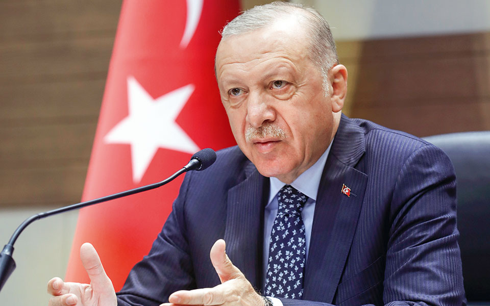 θέλουν-να-σβήσουν-τη-λέξη-αιγαίο-ακό-561495688