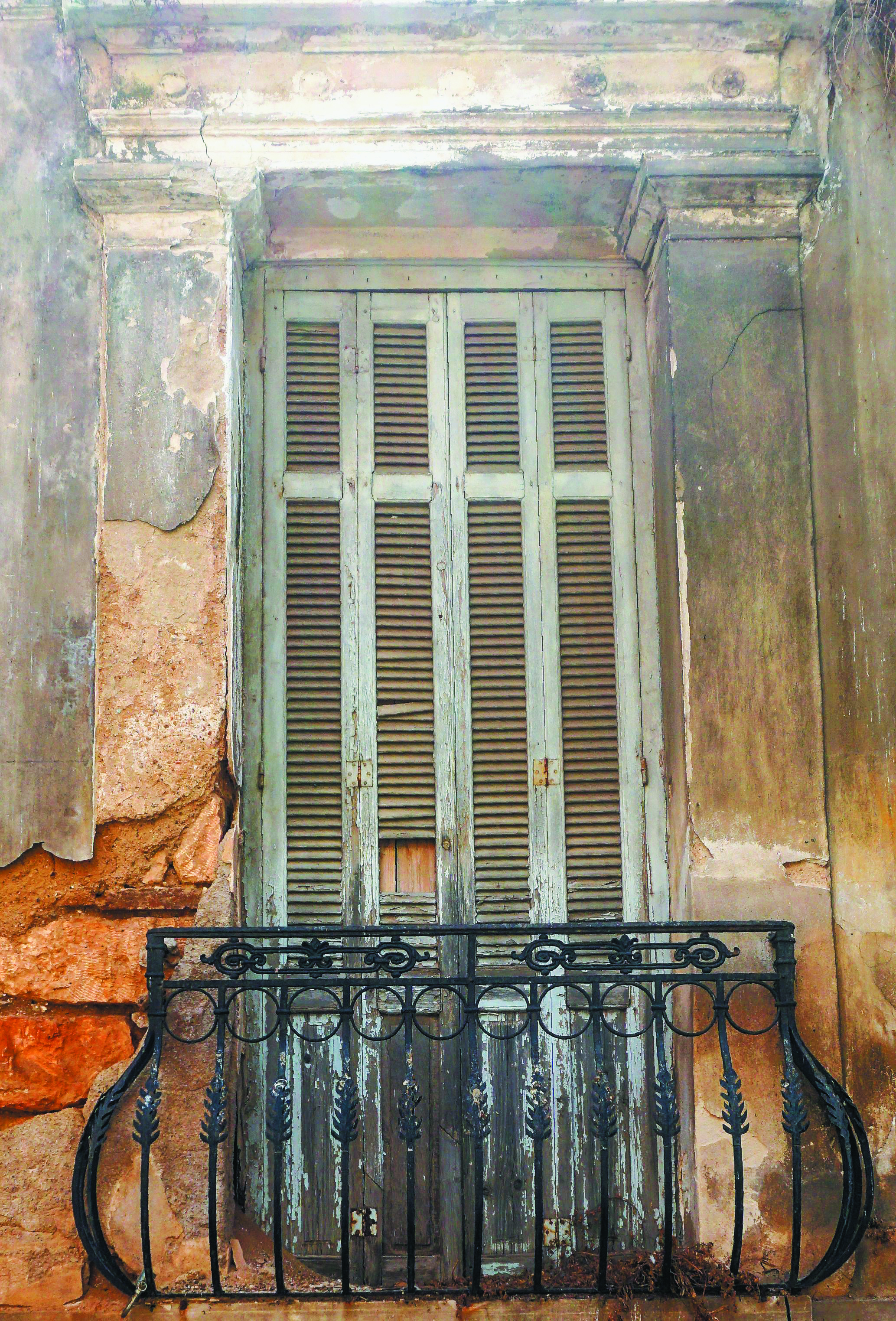 Οι αστικοί βωμοί ολόγυρα στον Σταθμό Λαρίσης-1