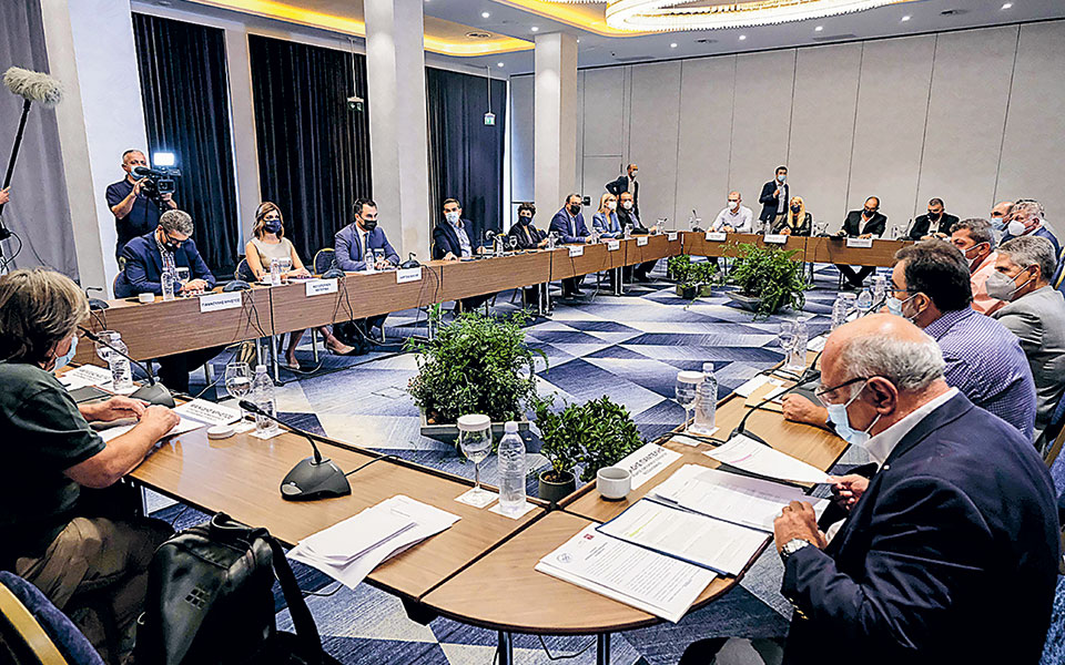 η-κουμουνδούρου-δεν-θα-σηκώσει-το-γάντ-561497626