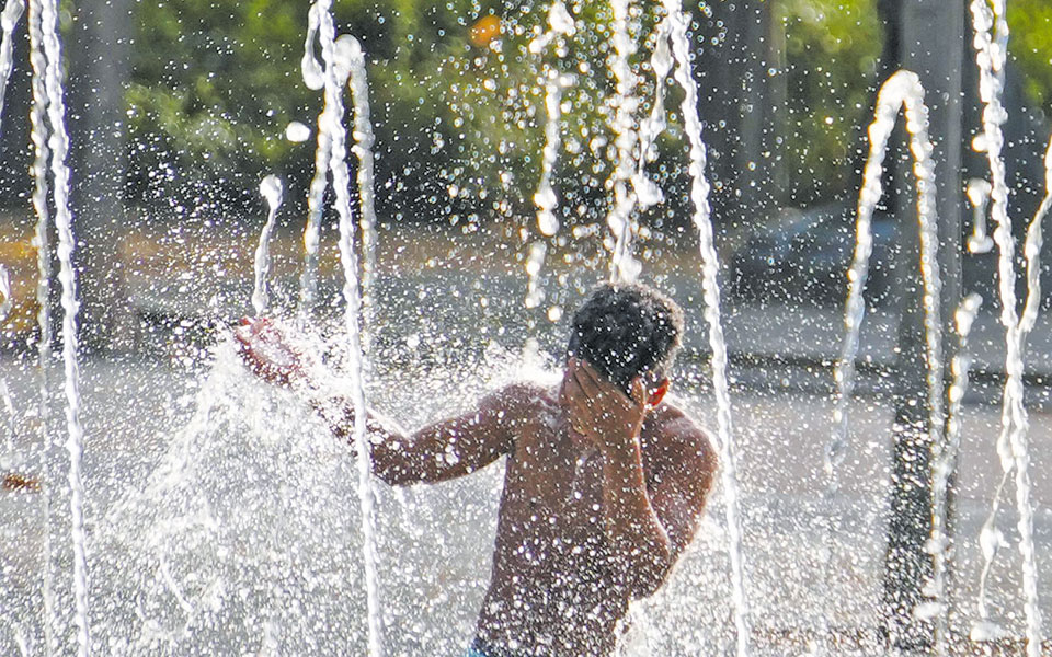 διπλασιάζονται-οι-ημέρες-με-καύσωνες-561499462