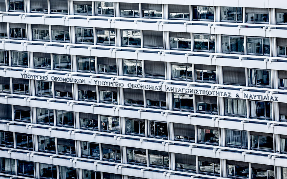 αυξήθηκαν-κατά-16-οι-ακαθάριστες-επενδύ-561500269