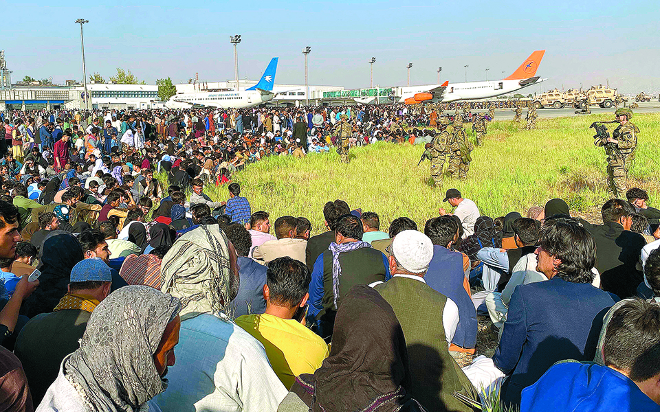 Διαβάστε στην «Καθημερινή της Κυριακής»-6