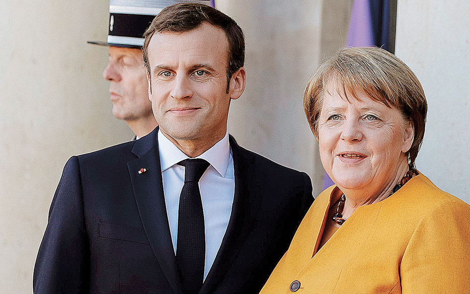 τέλος-εποχής-για-τη-μέρκελ-στο-παρίσι-561501841