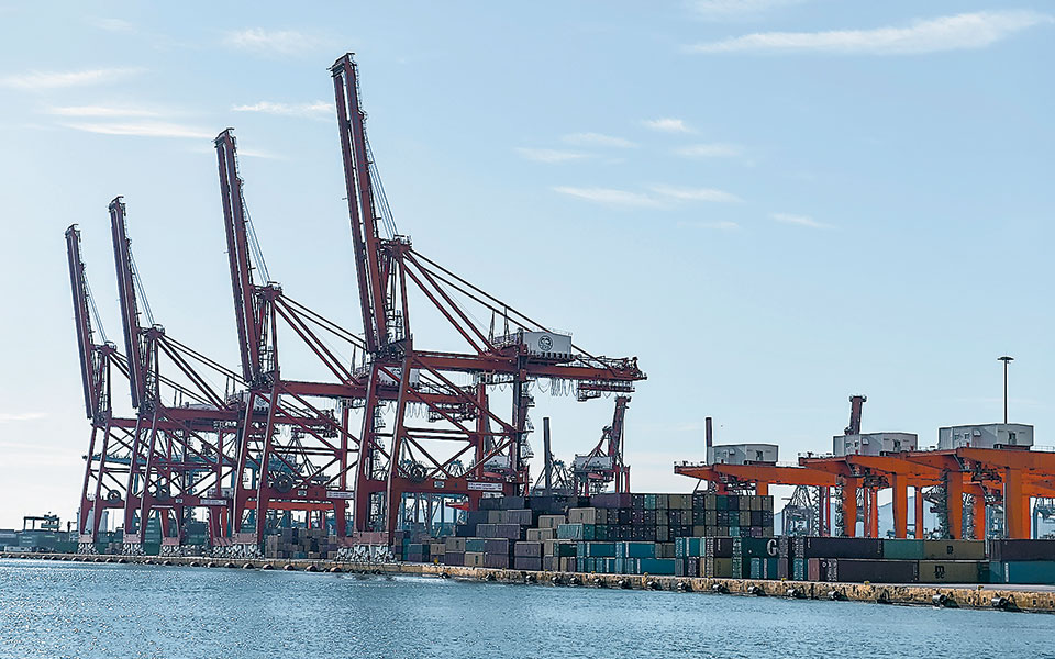 το-στοίχημα-της-εξωστρέφειας-παρουσ-561506320