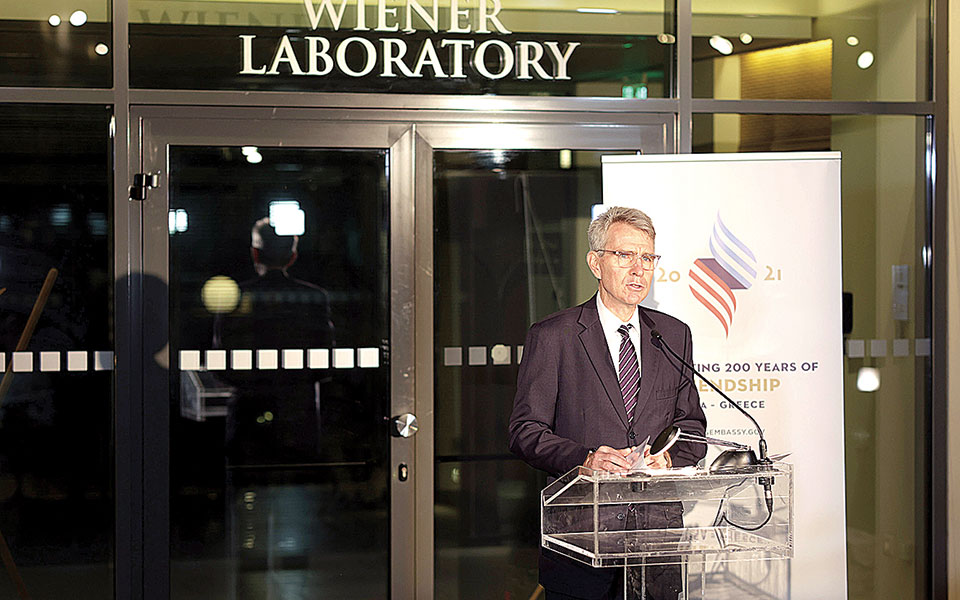 Τελείες που ενώνονται και φέρνουν τη διασπορά πιο κοντά στην Ελλάδα-1