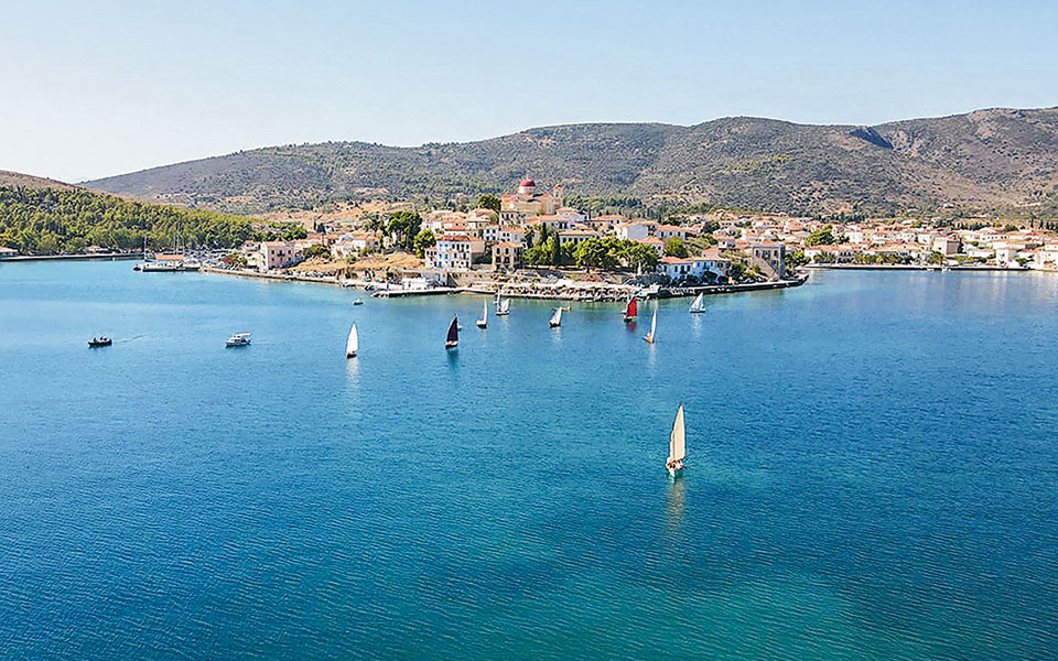 το-γαλαξίδι-τίμησε-τη-ναυτική-του-παρά-561516235