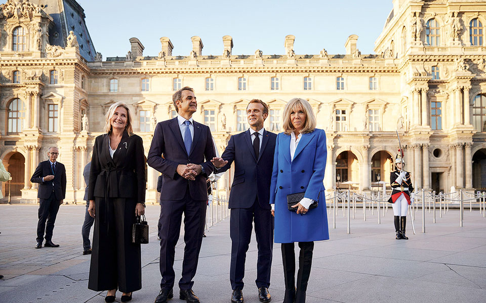 Η Ελλάδα στο Λούβρο: μια υποδοχή με πυκνούς συμβολισμούς-2