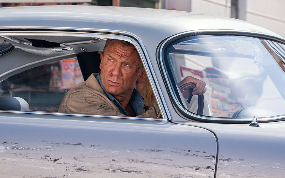 νέες-ταινίες-ο-μποντ-επιστρέφει-και-δε-561519094