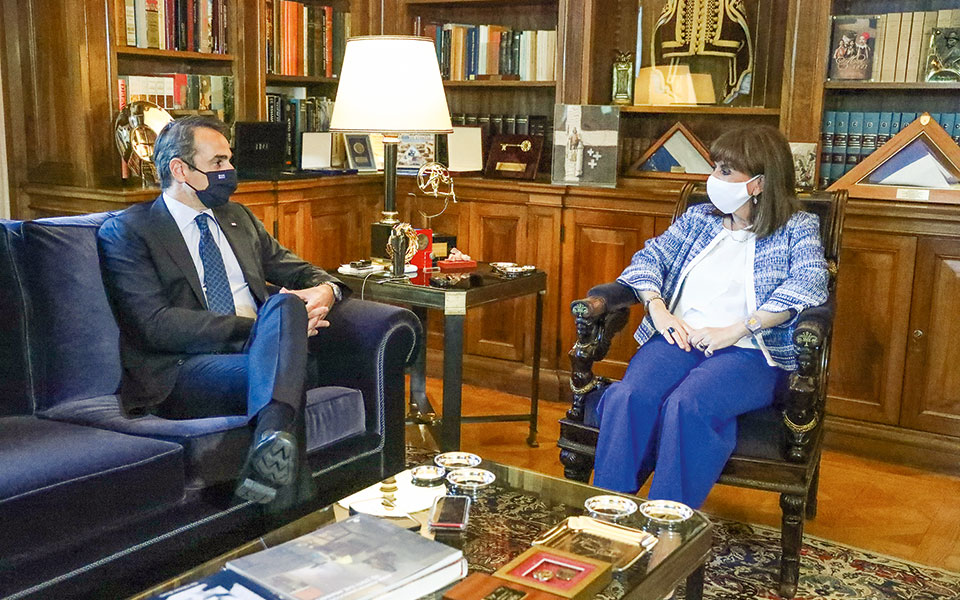 συναντίληψη-για-τη-συμφωνία-ελλάδας-γ-561518269