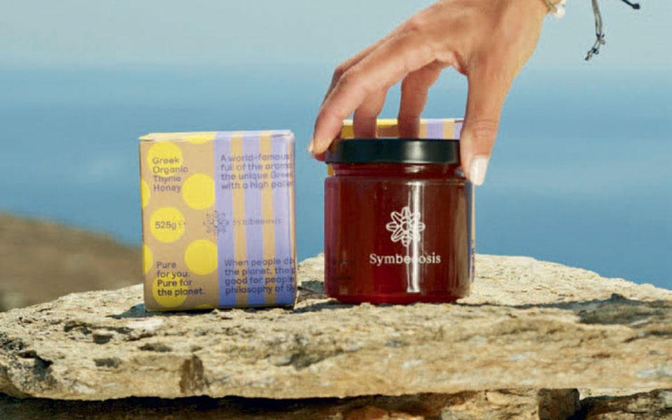 επενδύει-στα-βιολογικά-τρόφιμα-η-symbeeosis-561518695