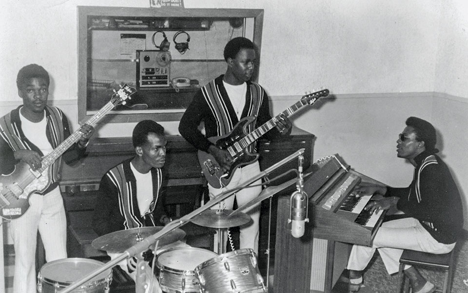 Lee Scratch Perry: Ο Νταλί της ρέγκε-1