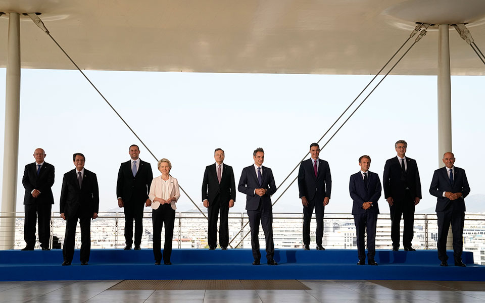 eumed9-οι-απειλές-φέρνουν-πιο-κοντά-τον-νότο-561503422