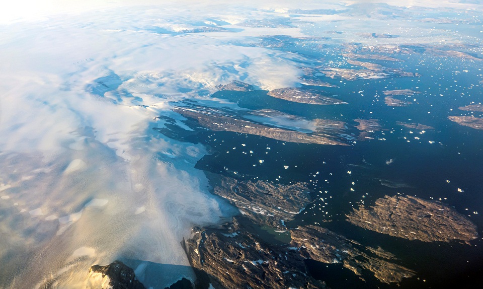 Γροιλανδία: Οι πάγοι λιώνουν με δραματικό ρυθμό (εικόνες)-2