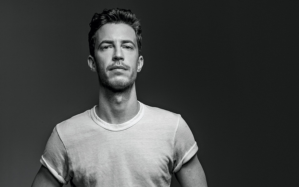 nick-haramis-ο-νέος-πρίγκιπας-των-περιοδικών-έχε-561513877