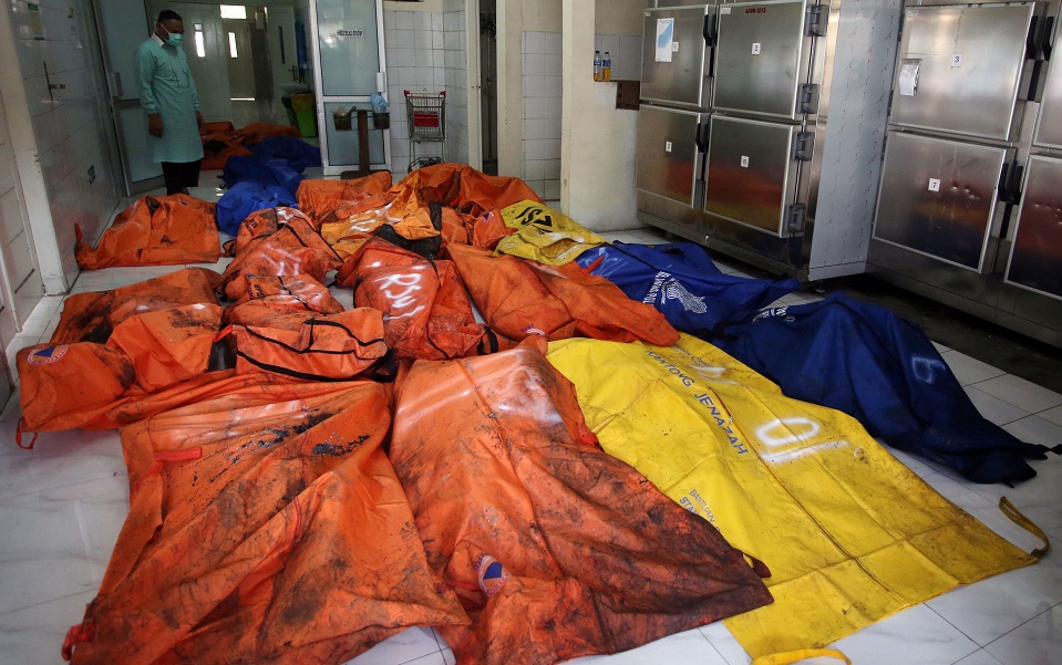 Ινδονησία: Δεκάδες νεκροί από φωτιά σε φυλακή με υπεράριθμους κρατούμενους (εικόνες)-2