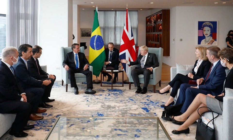 βραζιλία-υπουργός-συναντά-τον-μπ-τζόν-561508513