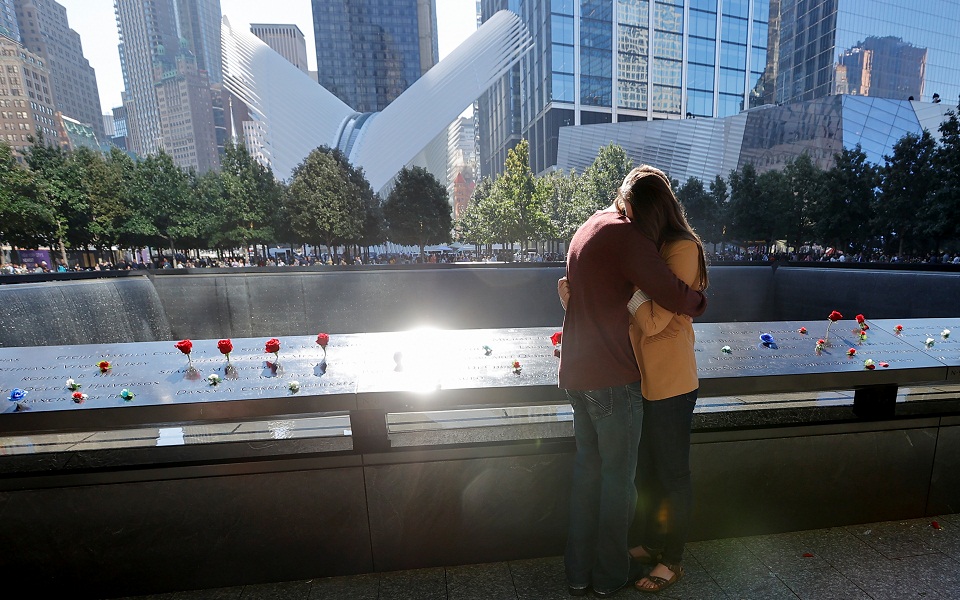 11η Σεπτεμβρίου – Μετά 20 έτη: Οι ΗΠΑ τιμούν τα θύματα των επιθέσεων (εικόνες & βίντεο)-4