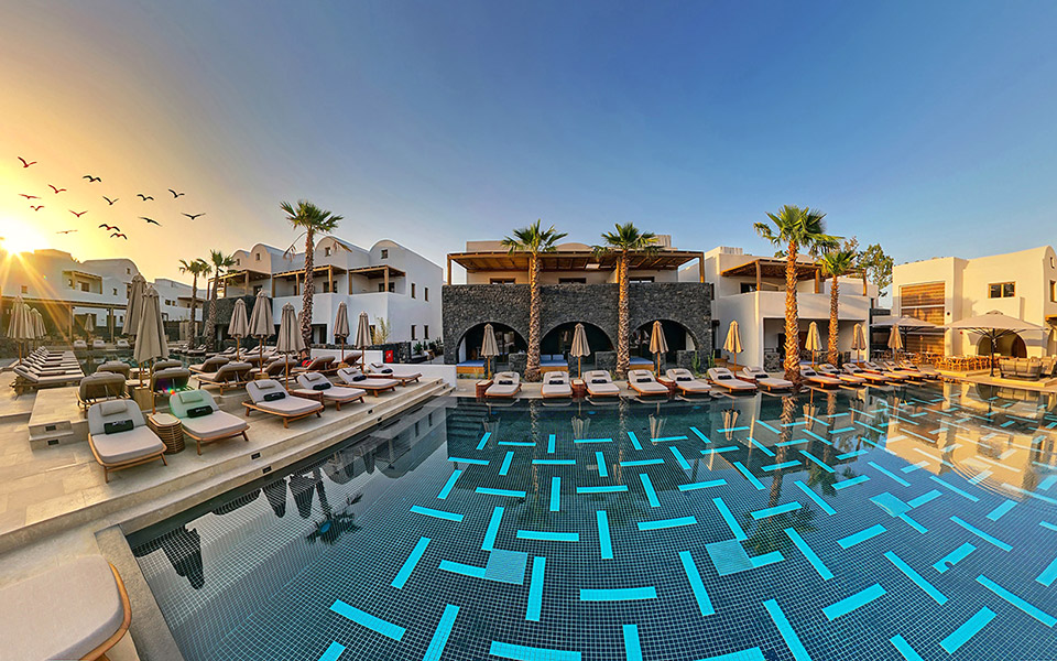 άνοιξε-τις-πύλες-του-το-πολυτελές-radisson-blu-zaffron-resor-561487813