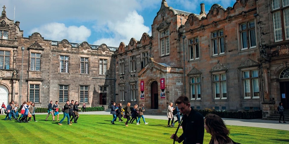 βρετανία-τέλος-εποχής-ποιο-πανεπισ-561502270