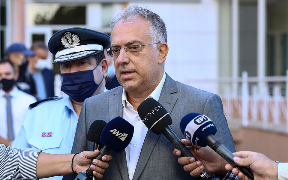 τάκης-θεοδωρικάκος-η-ανθρώπινη-ζωή-κ-561487384