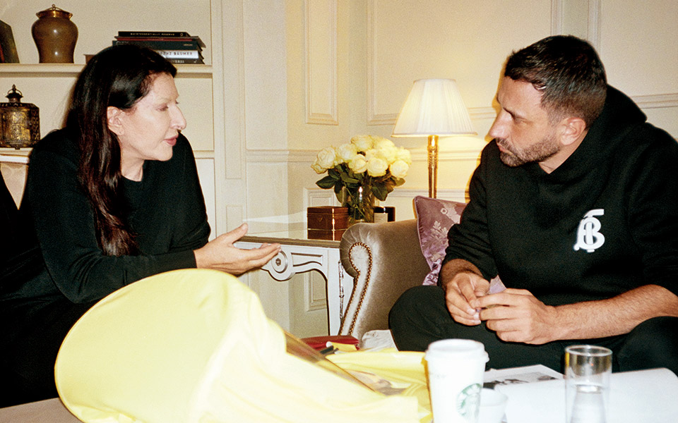 h-marina-abramovic-o-riccardo-tisci-μιλούν-αποκλειστικά-στη-vogue-greece-561485002
