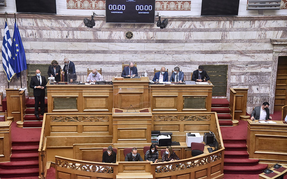 κίνημα-αλλαγής-η-νδ-ψαρεύει-ψήφους-στο-561491341