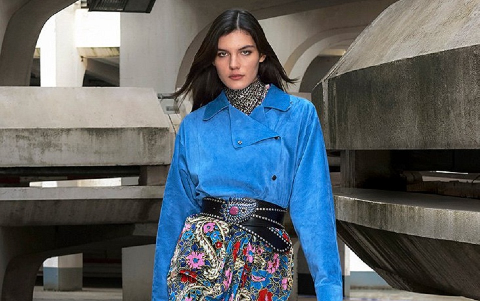 τάσεις-το-μόνο-αξεσουάρ-που-χρειάζεστ-561496459