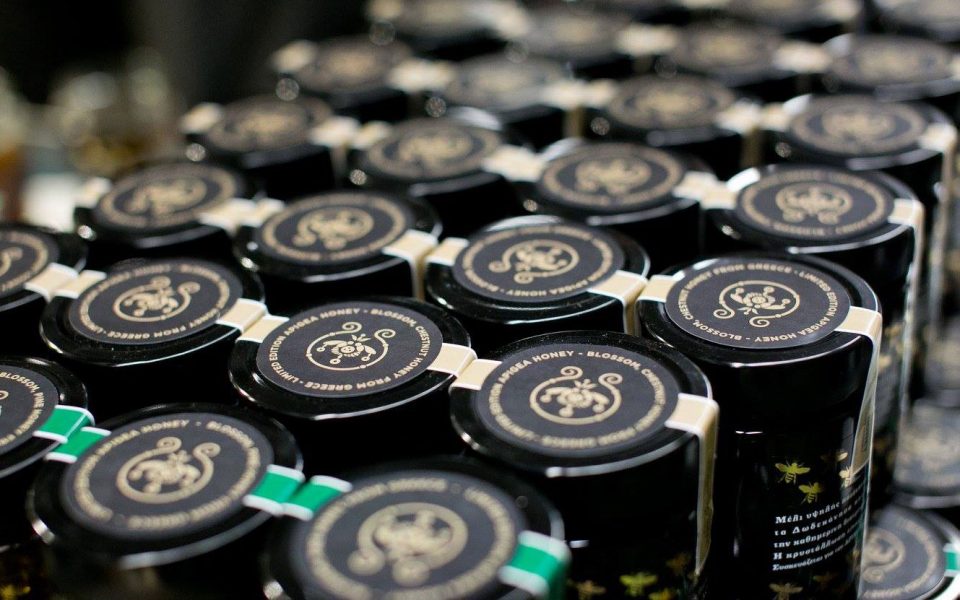 τα-lockdowns-μείωσαν-τον-τζίρο-της-apivita-στη-διάρκε-561518671