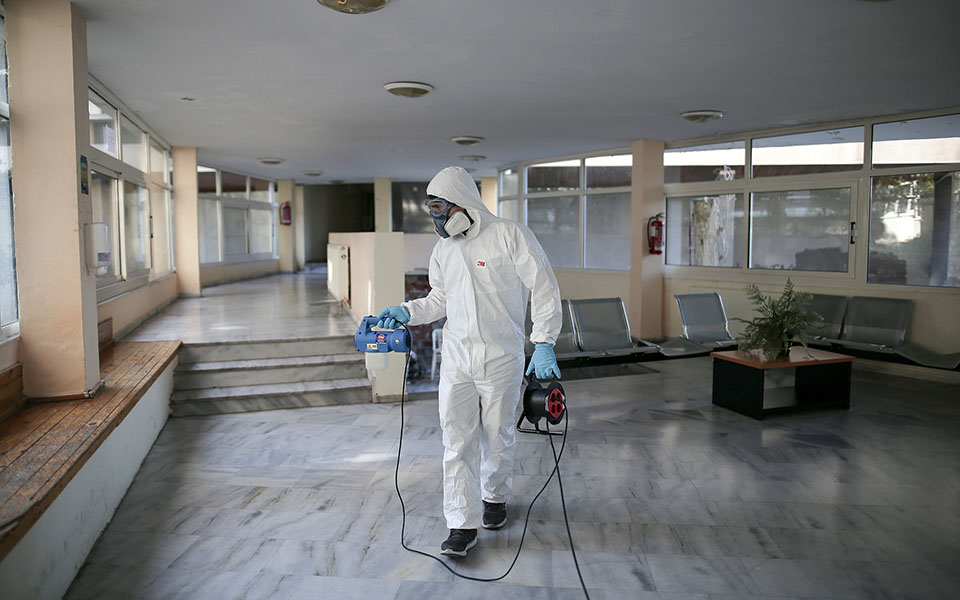 κορωνοϊός-ενστάσεις-και-ανησυχία-για-561506248