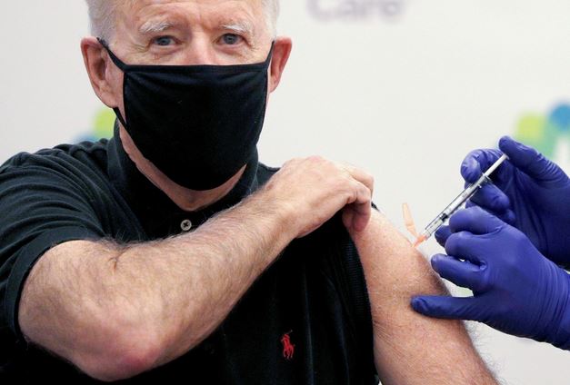 εμβόλιο-ο-μπάιντεν-κάνει-απόψε-την-3η-δ-561514543