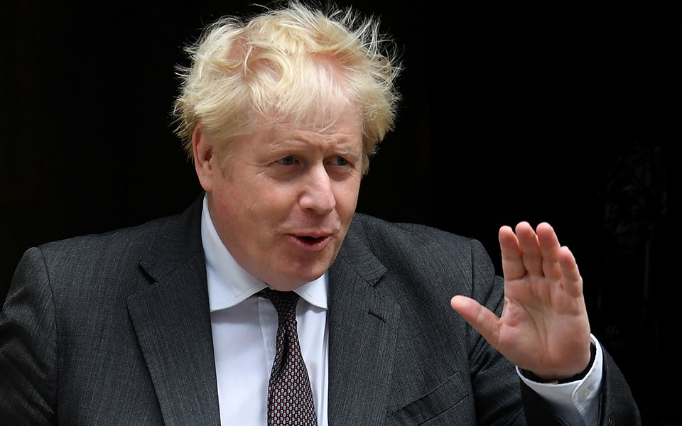 βρετανία-ο-τζόνσον-προχωρά-σε-ανασχημ-561499693