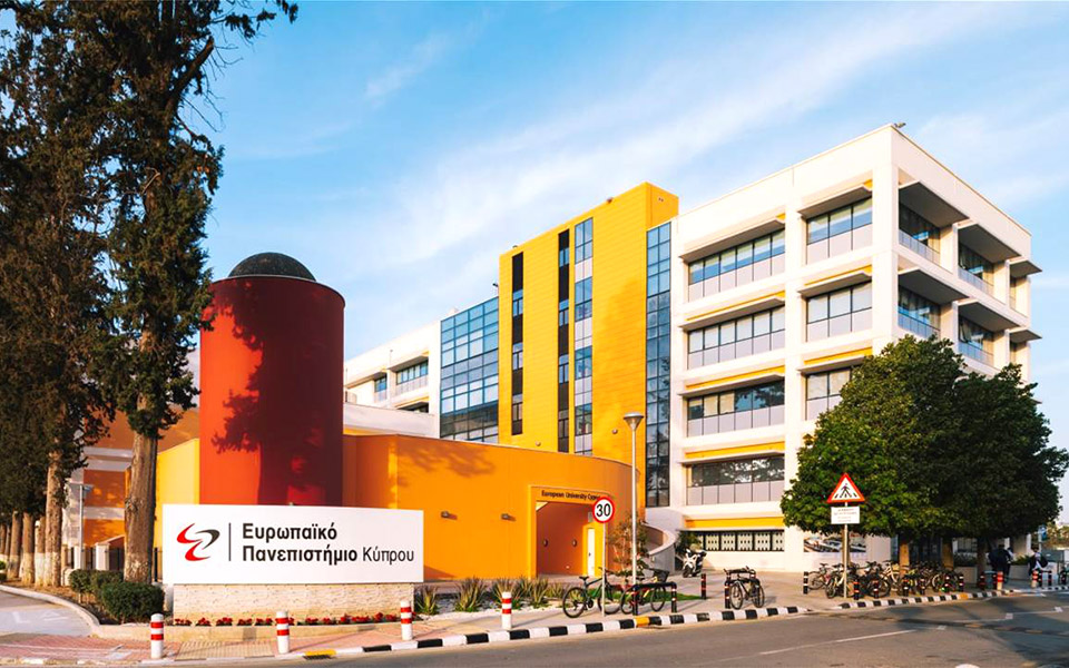 νομικές-σπουδές-και-ευκαιρίες-καριέρ-561506767