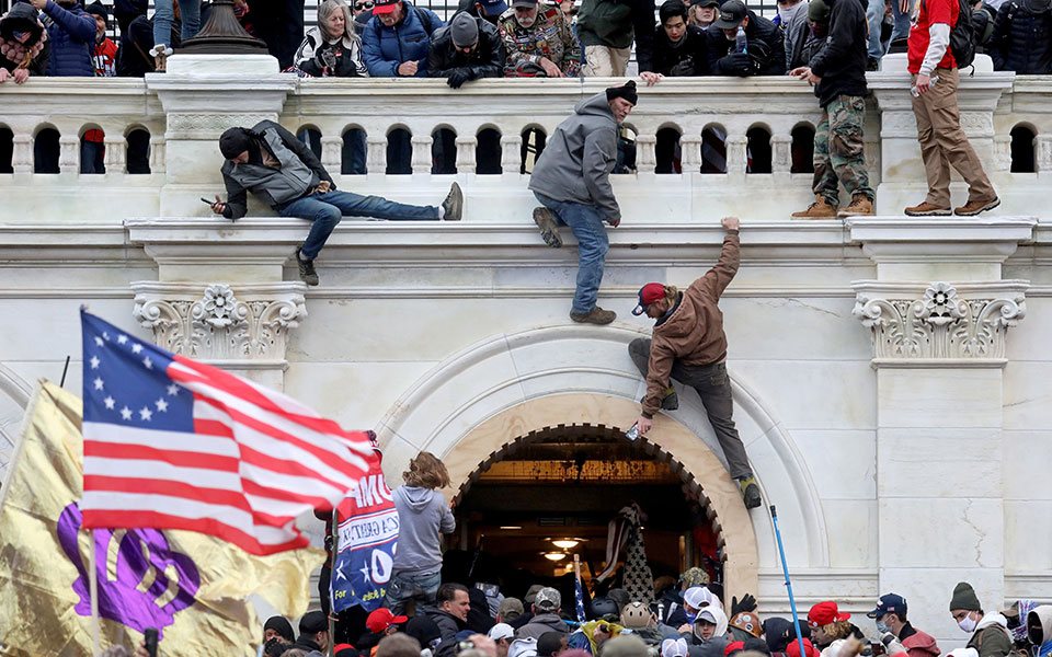 ηπα-η-τσέινι-αντιπρόεδρος-της-επιτροπ-561484033
