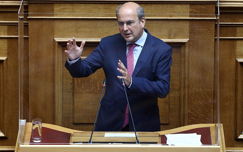 βουλή-εγκρίθηκε-με-158-ψήφους-το-ασφαλισ-561484387