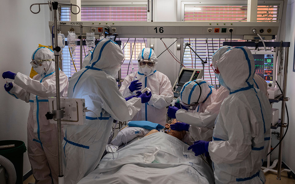 κορωνοϊός-2-871-κρούσματα-47-θάνατοι-346-διασω-561482374