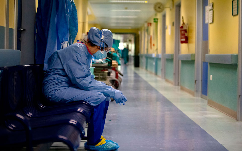 που-τα-εμβόλια-από-μόνα-τους-δεν-θα-τερ-561494122