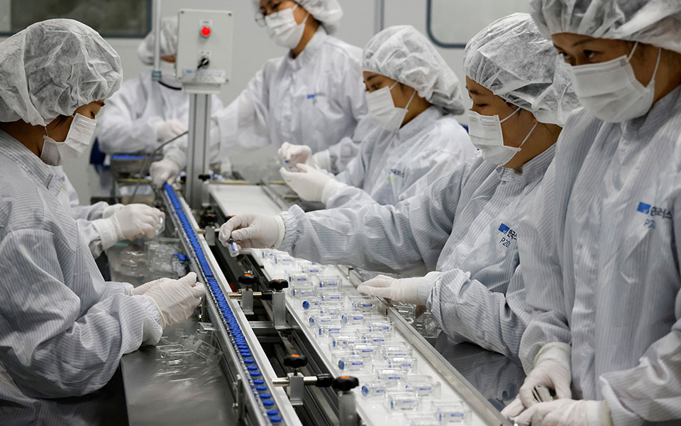 Κορωνοϊός: Πώς θα τελειώσει η εποχή της πανδημίας;-1