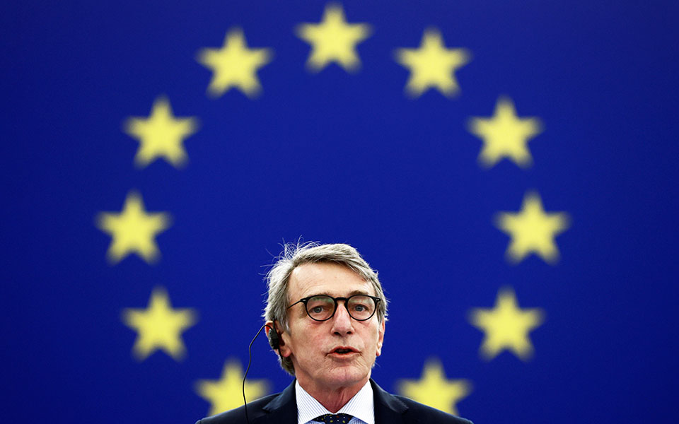 εε-νοσηλεύεται-με-πνευμονία-ο-νταβίντ-561505918