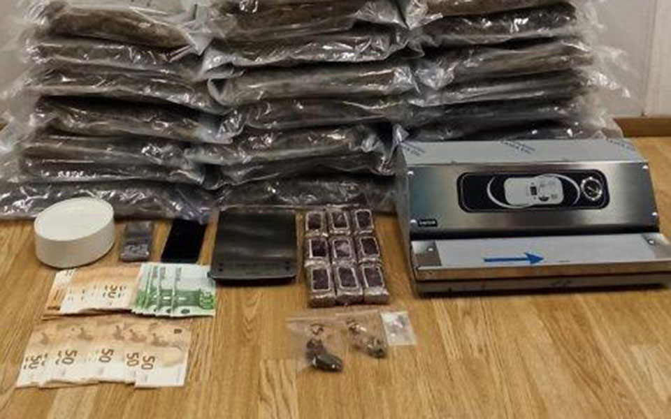 εξαρθρώθηκε-σπείρα-ναρκωτικών-στον-π-561510490