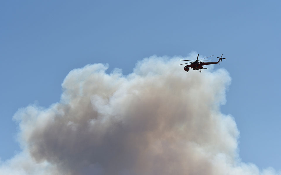 φωτιά-τώρα-στο-άγιο-όρος-561489097