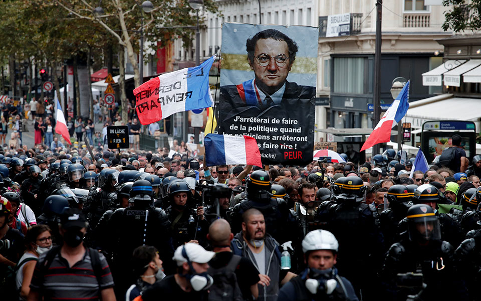 γαλλία-σε-ισχύ-η-υποχρέωση-εμβολιασμο-561498286